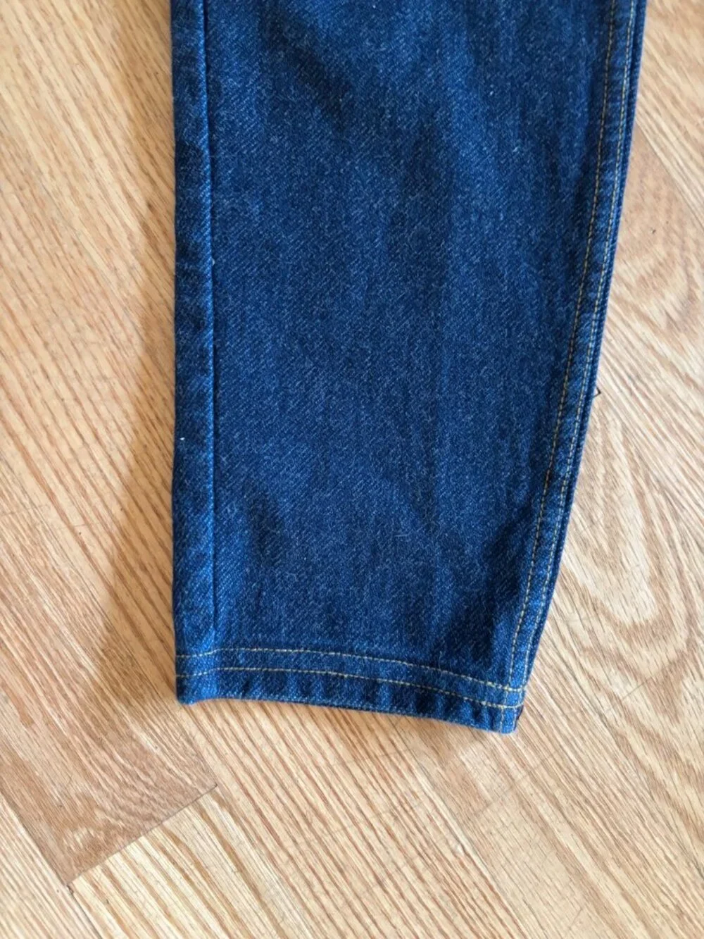 HUE Blue Skinny Jeans  Stretch Comfort Pull-On Full Length Women's Size Medium - Picture 5 of 5